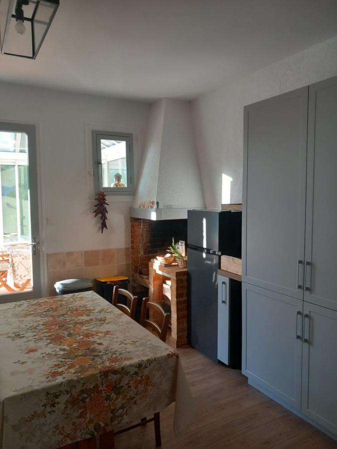 La Montagne Sud Bed & Breakfast Allemans Eksteriør bilde